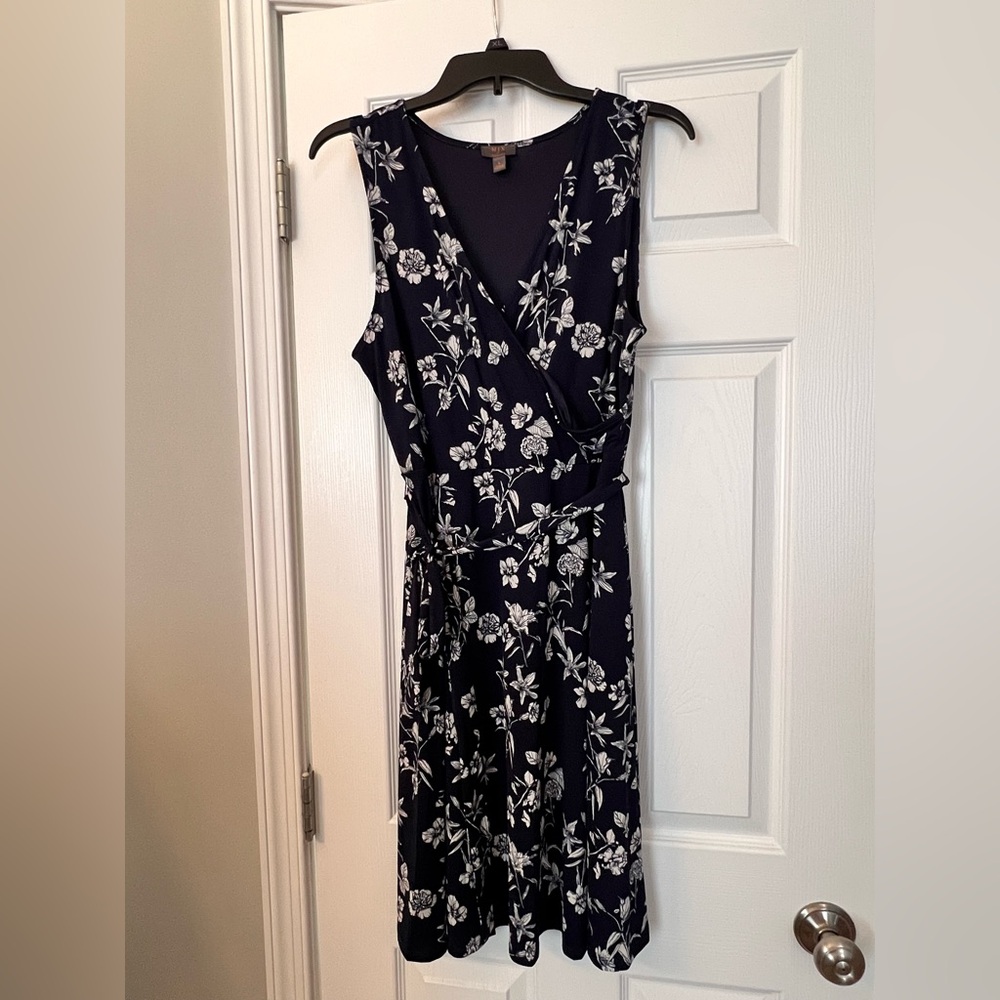MIX by41Hawthorn Dark Blue Floral Sleeveless Faux Wrap Dress - Size L